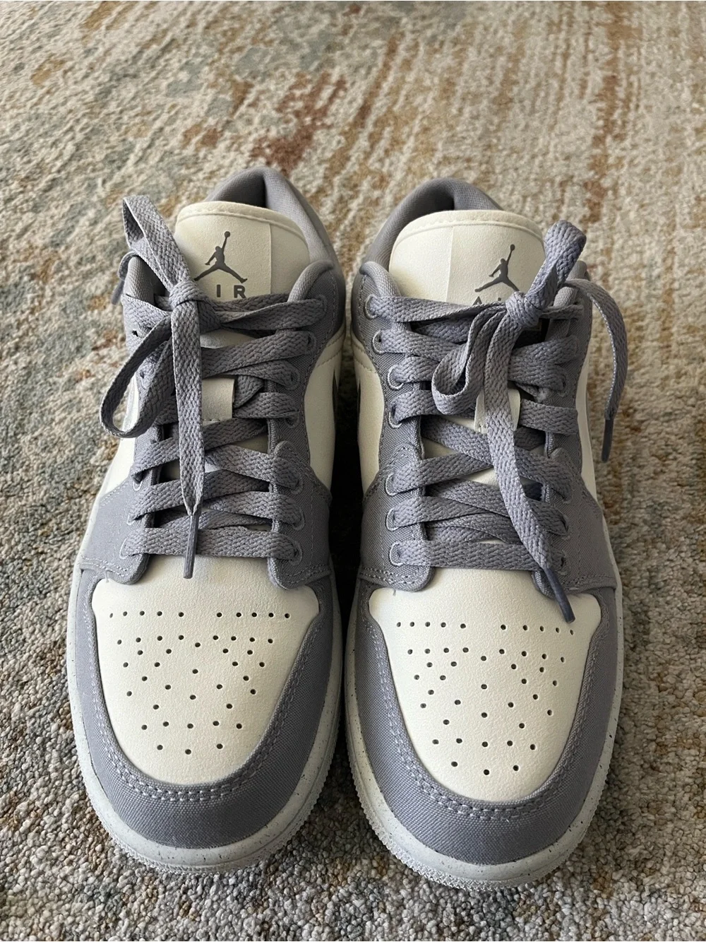 New Nike Jordan 1 low women’s 8